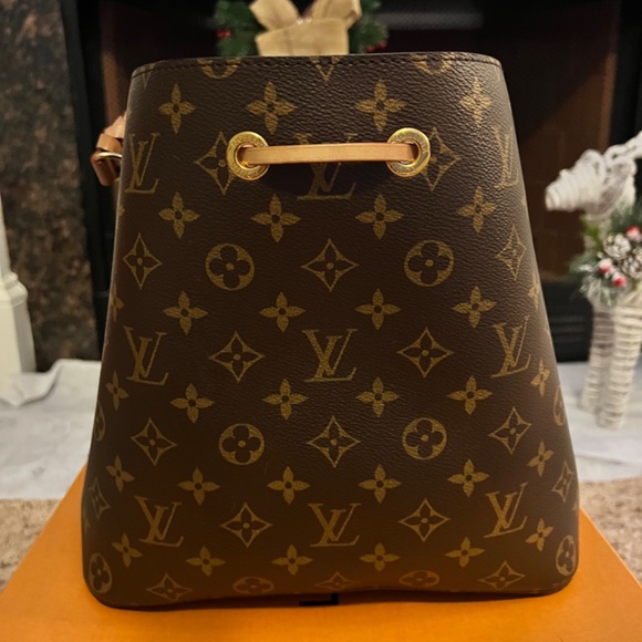 Louis Vuitton Monogram Néonoé - Picture 3 of 16